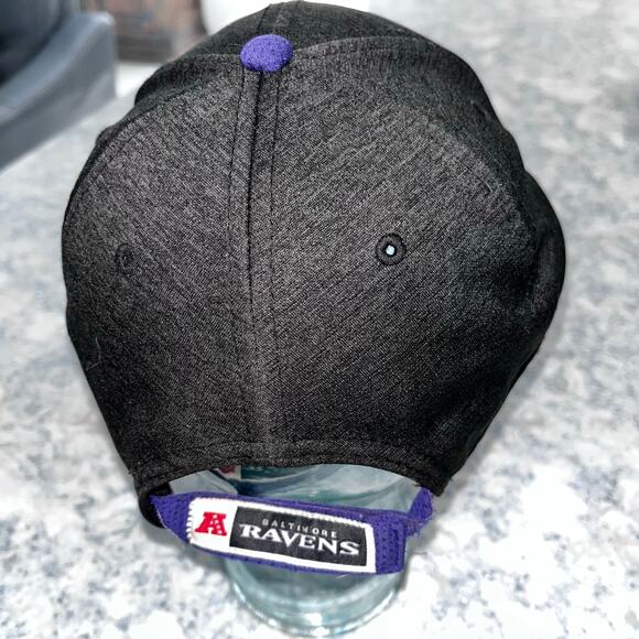 NFL New Era 9Forty Baltimore Ravens Velcro Back Adjustable Baseball Hat - Picture 4 of 5